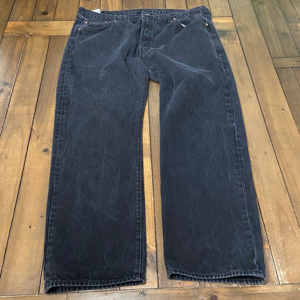 Levis 501 Original Fit Black Jeans Mens 42x32 Straight Leg Button Fly Denim